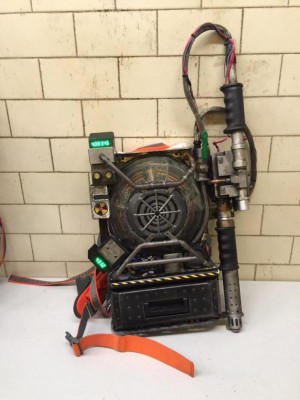 Ghostbusters-proton-pack_1200_1601_81_s.jpg