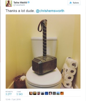 Taika Waititi sur Twitter - -Thanks a lot dude  @chrishemsworth https---t.co-f0SNw2GY3K-.jpg