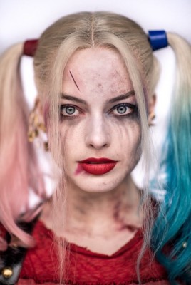 Margot-Robbie-Harley-Quinn-Portrait.jpg