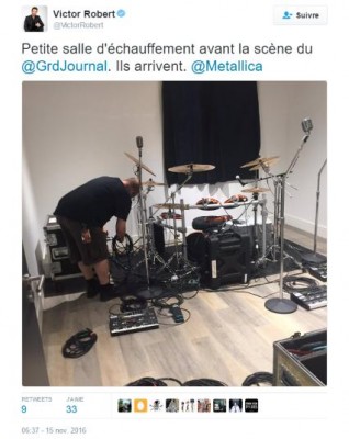 Victor Robert sur Twitter - -Petite salle d'échauffement avant la scène du @GrdJournal  Ils arrivent. @Metallica https---t.co-W81LTna3rF-.jpg