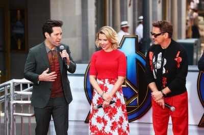 avengers-endgame-une-partie-du-casting-reunie-a-disneyland-pour-la-bonne-cause-desktop-194499.jpg
