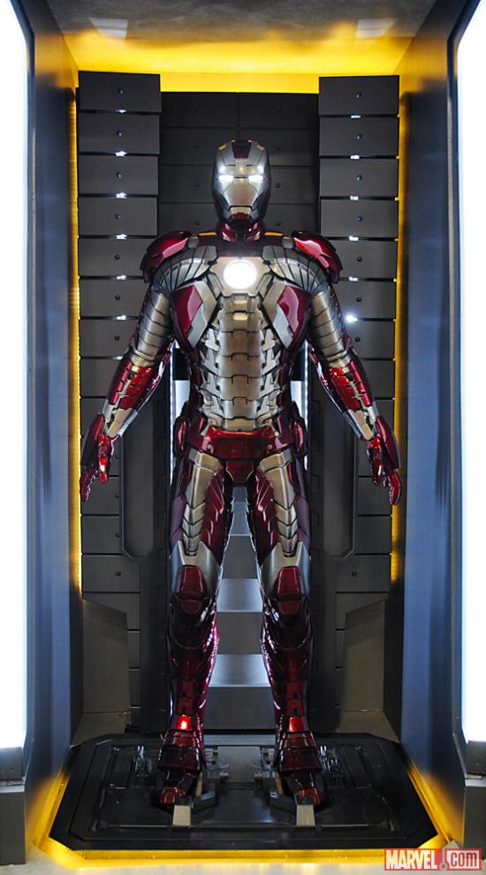 Iron_Man_Armor_MK_V_(Earth-199999)_001
