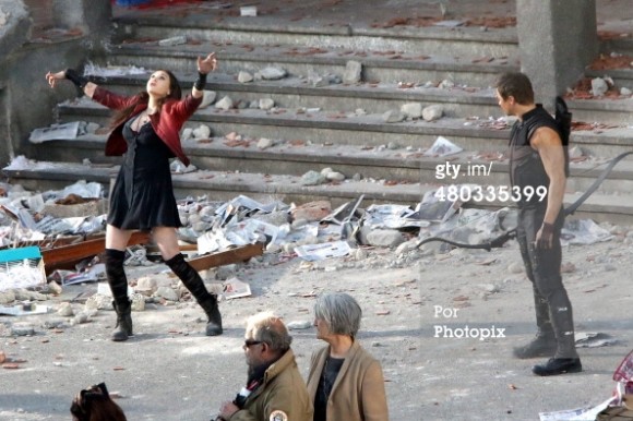 sorciere-rouge-scarlet-witch-wanda-maximoff-tournage-avengers-age-of-ultron