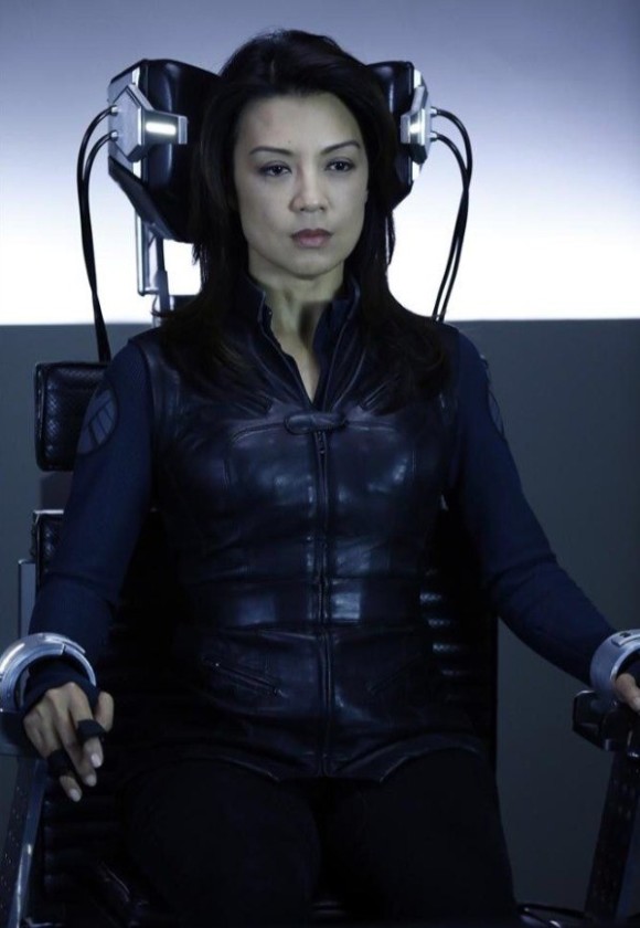 agents-of-shield-lies-detector-episode-light