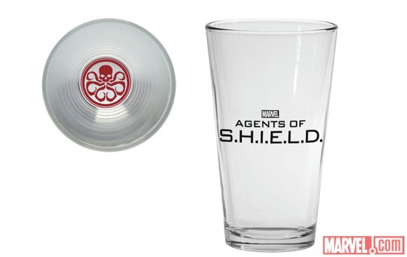 agents-of-shield-dessous