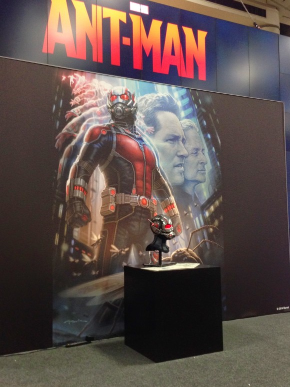 ant-man-casque-stand-marvel