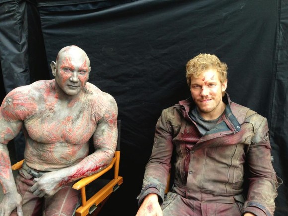 chris-pratt-dave-bautista-set-guardians