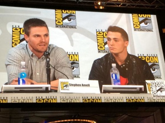 colton-haynes-arrow-panel-comic-con