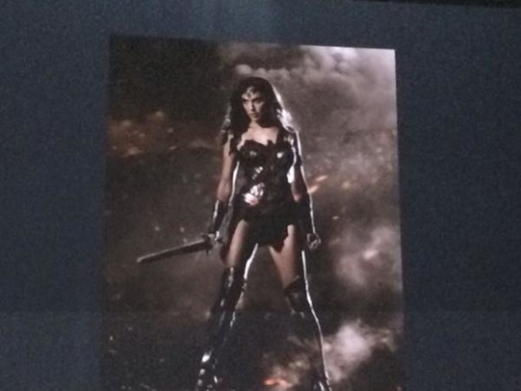 wonder-woman-poster-comic-con