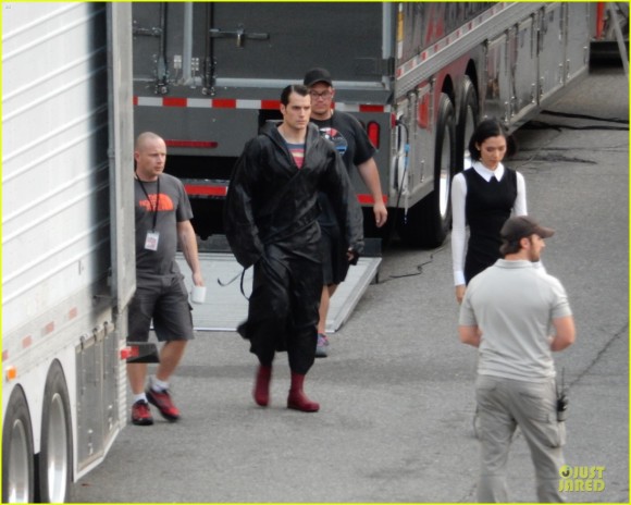 henry-cavill-costume-set