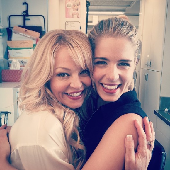 maman-felicity-smoak-serie-arrow