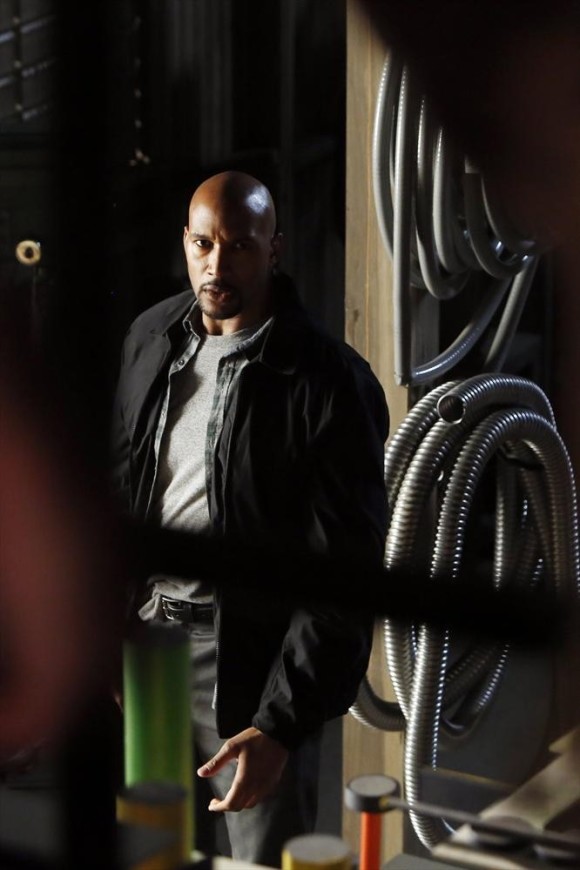 HENRY SIMMONS