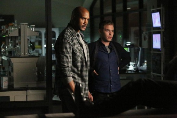 HENRY SIMMONS, IAIN DE CAESTECKER