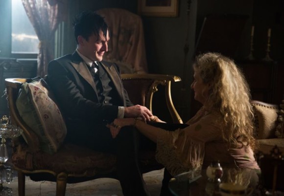 gotham-episode-6-spirit-of-the-goat-oswald-cobblepot-mom