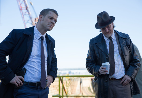 gotham-the-mask-episode-enquete