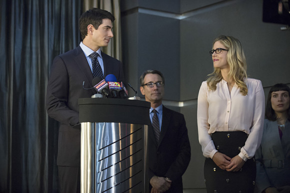 arrow-episode-draw-back-your-bow-ray-palmer