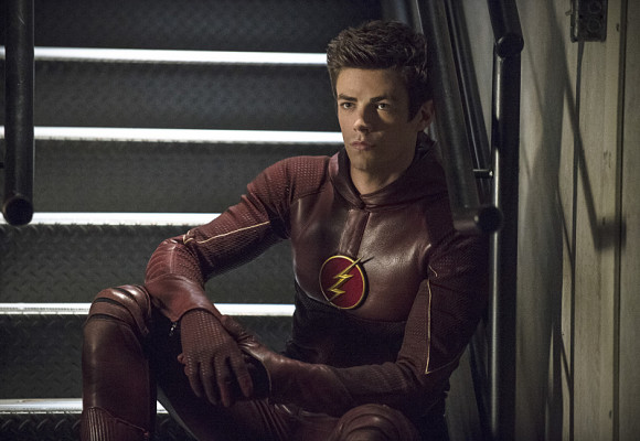 arrow-the-flash-crossover-episode-the-brave-and-the-bold-grant-gustin