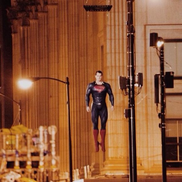 batman-v-superman-dawn-of-justice-tournage-flying