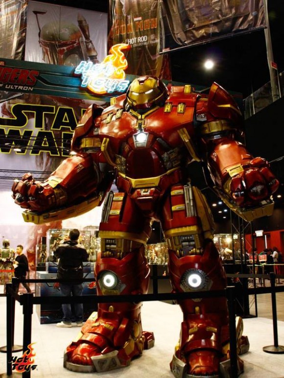 hot-toys-avengers-age-of-ultron-hulkbuster