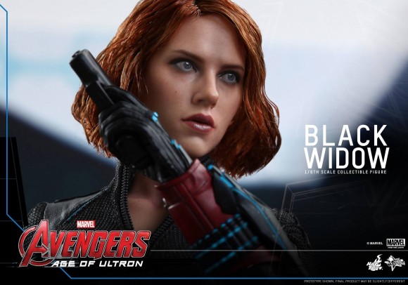 black-widow-hot-toys-avengers-age-of-ultron-scale