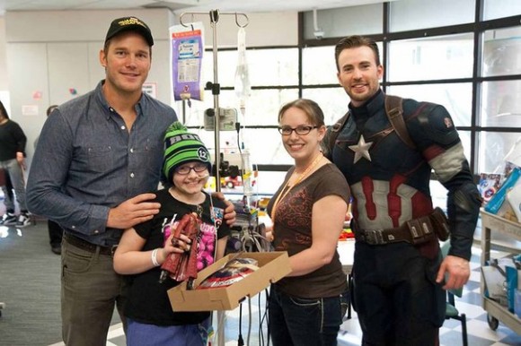 chris-evans-seattle-children-hospital-caritative