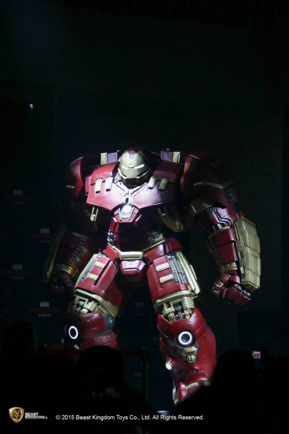 hulkbuster-taille-reelle-marvel