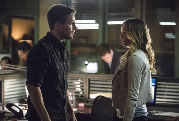 arrow-episode-broken-arrow-laurel