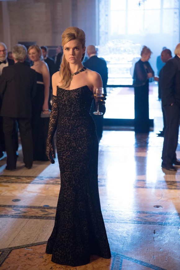 gotham-episode-under-the-knife-barbara-dress