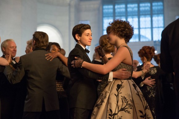 gotham-episode-under-the-knife-selina-bruce-dancing-bal