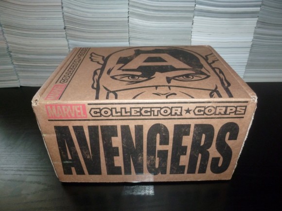 marvel-collector-corps-avengers-box-unboxing