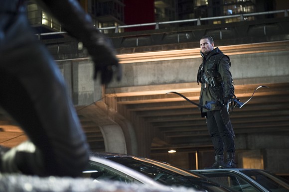 the-flash-rogue-air-episode-oliver-queen