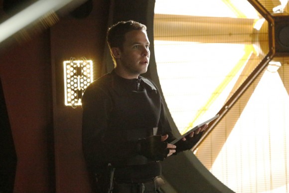 agents-of-shield-season-2-finale-sos-fitz-ian