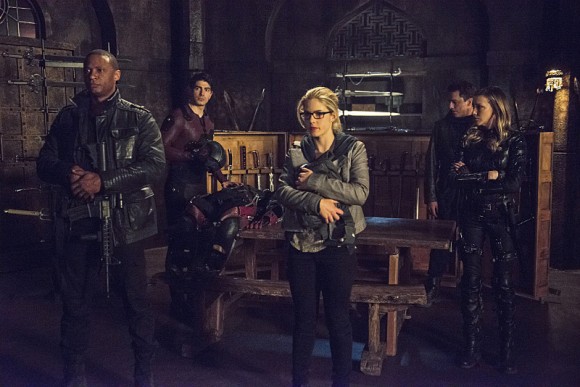 arrow-season-finale-my-name-episode-combat