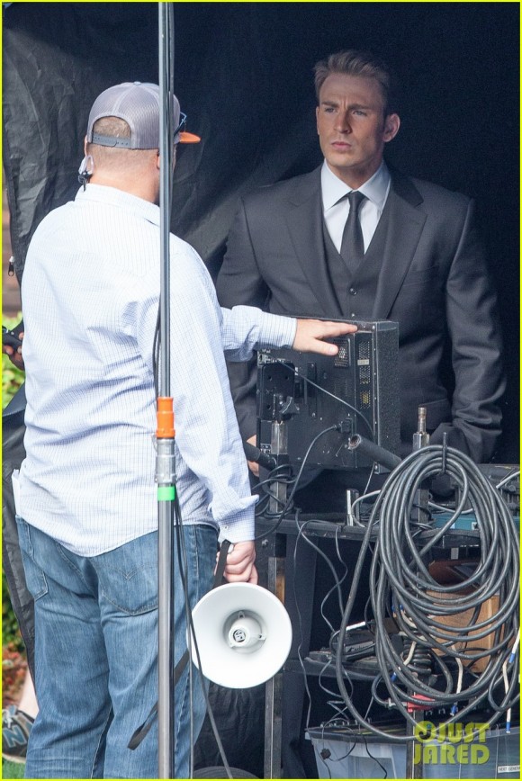 captain-america-civil-war-james-bond