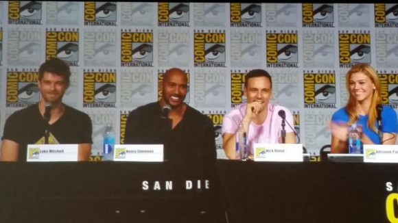 agents-of-shield-season-3-panel-comic-con-mack