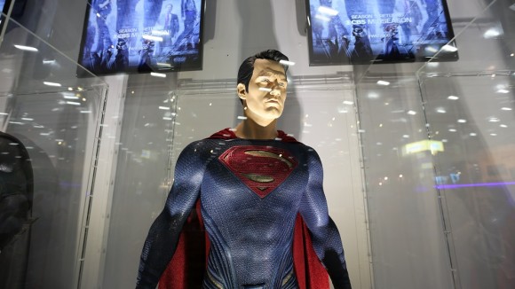 batman-v-superman-comic-con-superman-costume