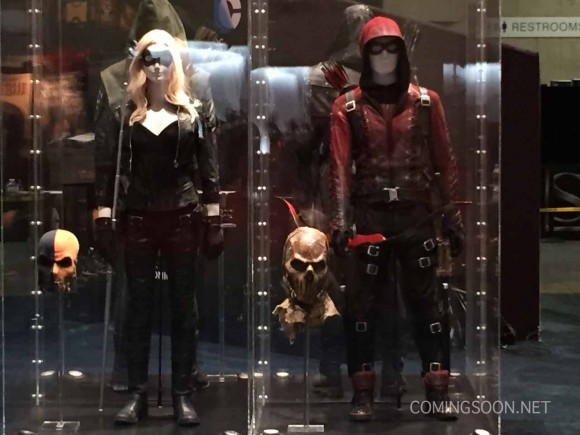 canary-arsenal-costume-comic-con-warner-stand