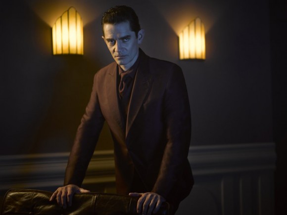 gotham-season-2-portrait-galavan