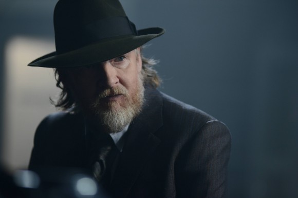 gotham-season-2-episode-strike-force-donal-logue