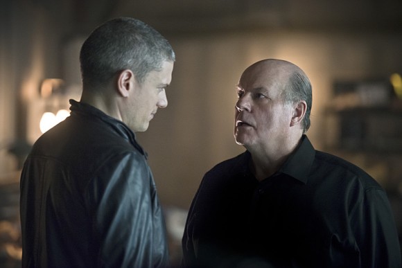 the-flash-episode-family-of-rogues-leonard-snart