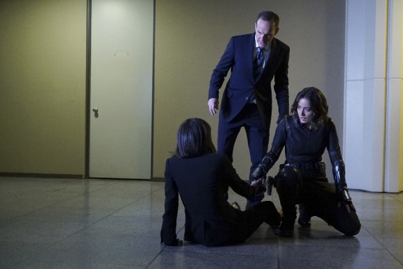 CONSTANCE ZIMMER, CLARK GREGG, CHLOE BENNET