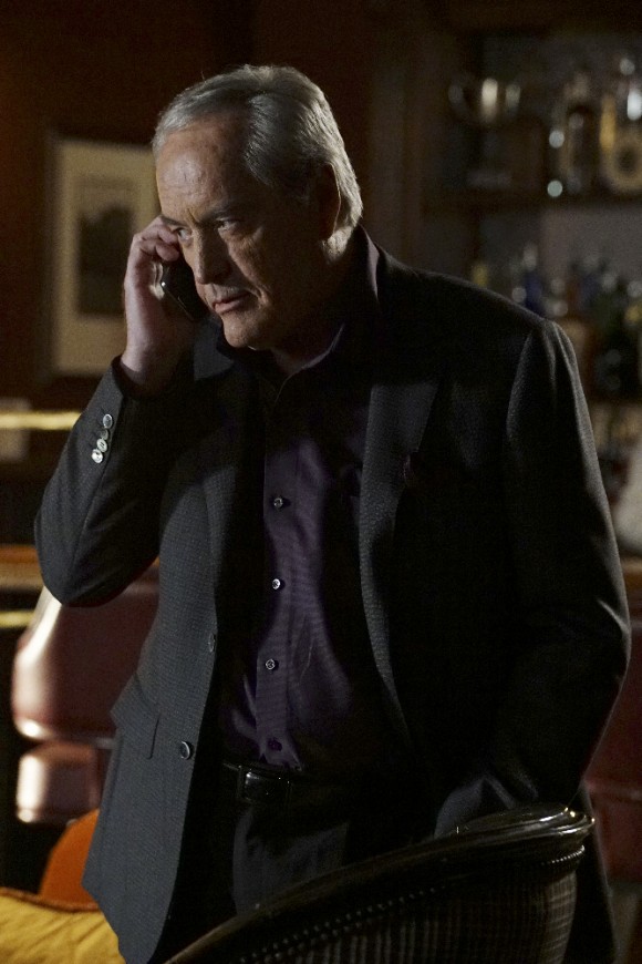 POWERS BOOTHE