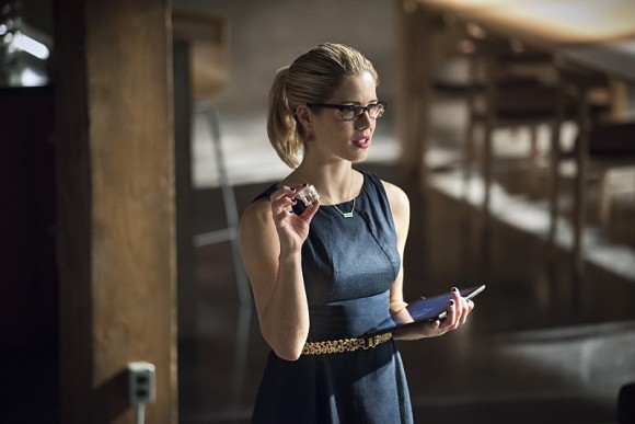 arrow-brotherhood-episode-felicity