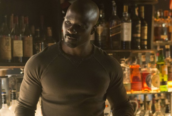 jessica-jones-season-1-stills-luke-cage