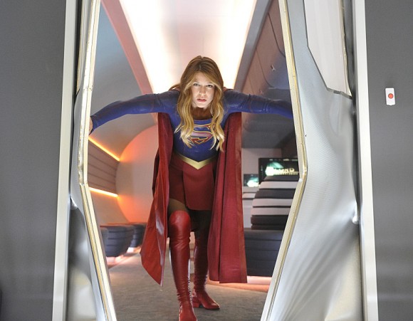 supergirl-episode-4-how-does-she-door