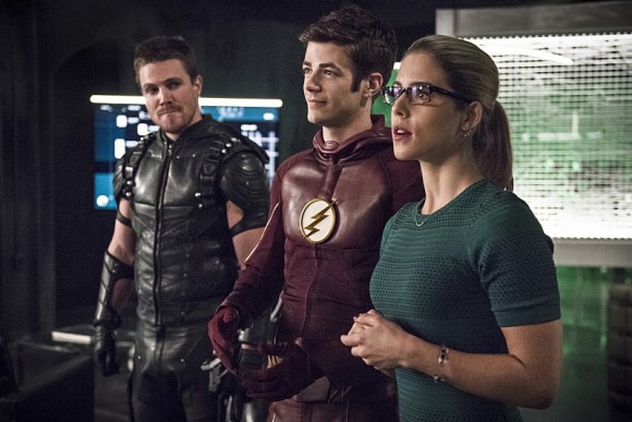 the-flash-crossover-legends-of-today-felicity-barry