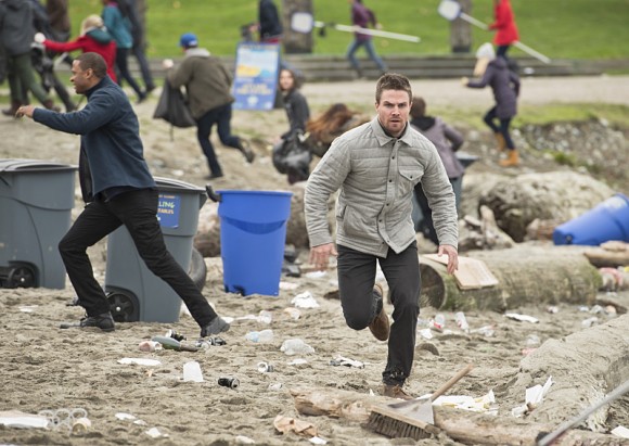 arrow-dark-waters-episode-ruuuuuuuuuun