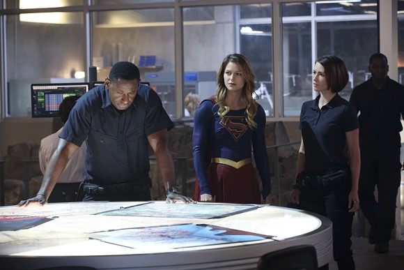 supergirl-episode-hostile-takeover-hank