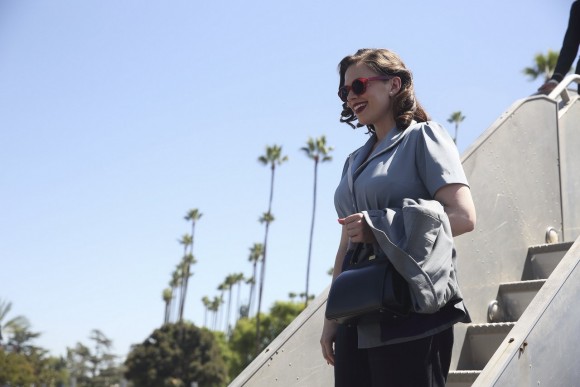 agent-carter-episode-1-season-2-lady-lake-arrival