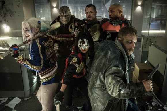 suicide-squad-usa-today-group-shot